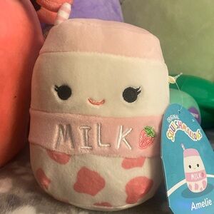 Amelie Squishmallow 5in
